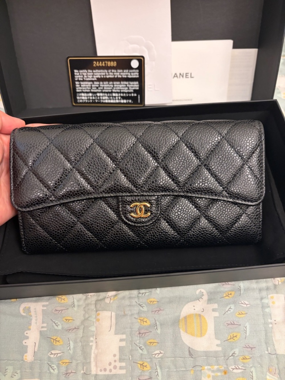 Chanel Caviar Wallet with Authenticity Card (PRICE FIRM)